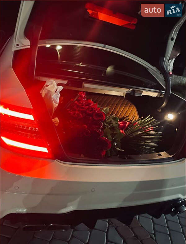 Седан Mercedes-Benz C-Class 2011 в Луцке