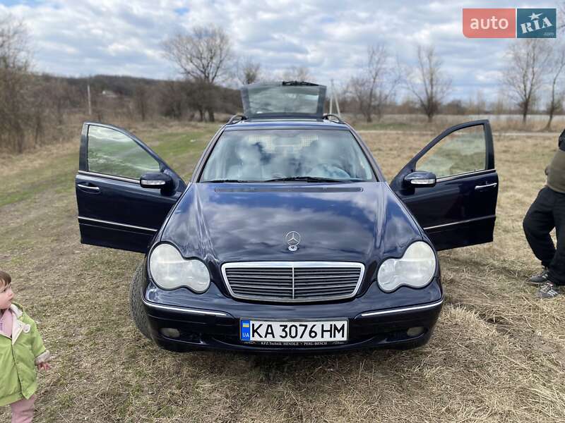Универсал Mercedes-Benz C-Class 2002 в Днепре