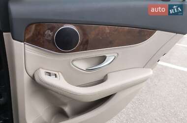 Седан Mercedes-Benz C-Class 2016 в 