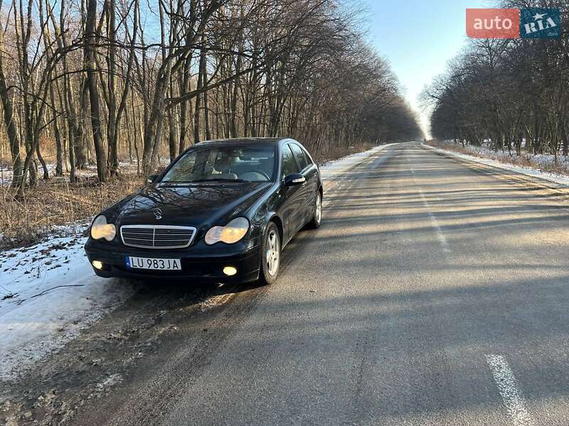 Седан Mercedes-Benz C-Class 2001 в Ровно