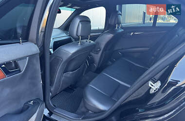 Седан Mercedes-Benz C-Class 2009 в 