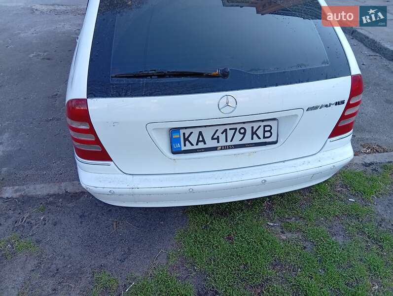 Универсал Mercedes-Benz C-Class 2001 в Киеве