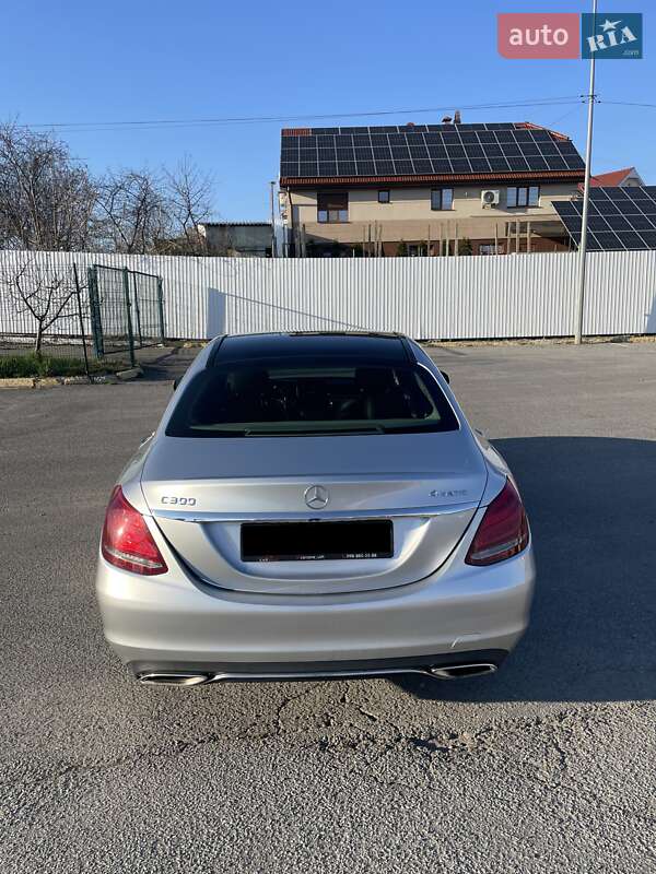 Седан Mercedes-Benz C-Class 2015 в Ужгороде