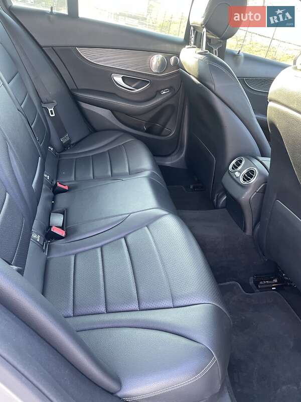 Седан Mercedes-Benz C-Class 2015 в Ужгороде
