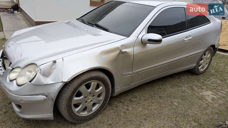 Купе Mercedes-Benz C-Class 2003 в Чернівцях