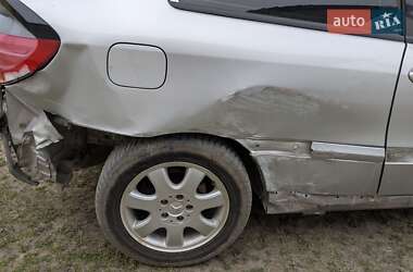 Купе Mercedes-Benz C-Class 2003 в 