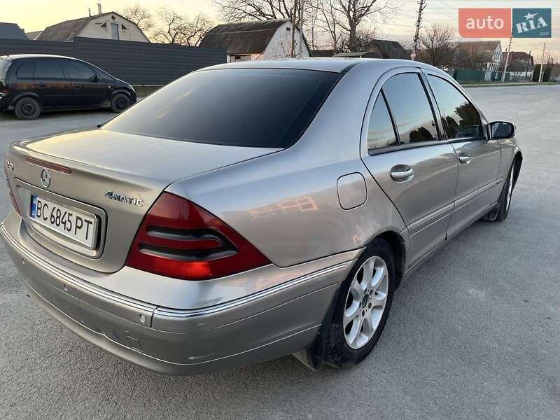 Седан Mercedes-Benz C-Class 2002 в 