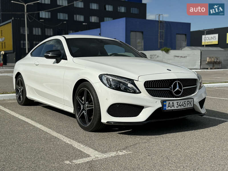 Купе Mercedes-Benz C-Class 2017 в 