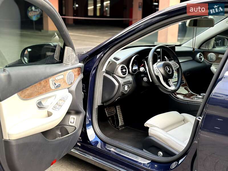Седан Mercedes-Benz C-Class 2016 в Киеве