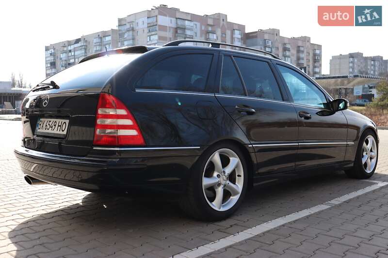 Универсал Mercedes-Benz C-Class 2004 в Ивано-Франковске