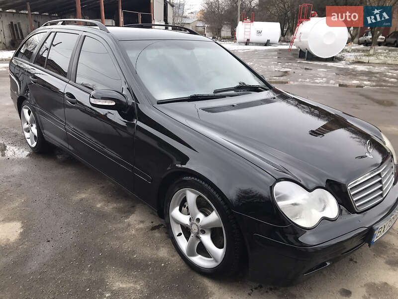 Универсал Mercedes-Benz C-Class 2003 в 
