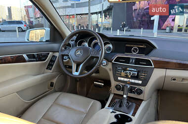 Седан Mercedes-Benz C-Class 2012 в 