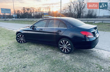 Седан Mercedes-Benz C-Class 2017 в 