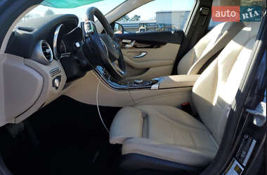 Седан Mercedes-Benz C-Class 2017 в 