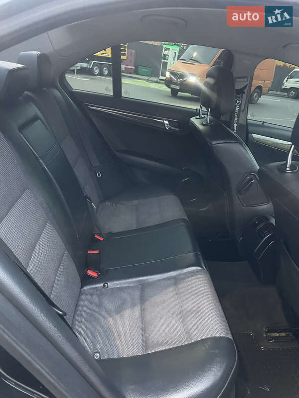 Седан Mercedes-Benz C-Class 2008 в Одессе