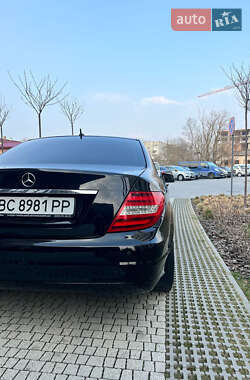 Седан Mercedes-Benz C-Class 2011 в 