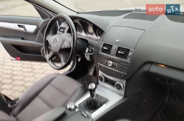 Универсал Mercedes-Benz C-Class 2010 в 