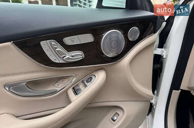 Купе Mercedes-Benz C-Class 2016 в 