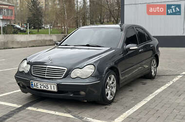 Седан Mercedes-Benz C-Class 2000 в 
