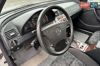 Седан Mercedes-Benz C-Class 2000 в 