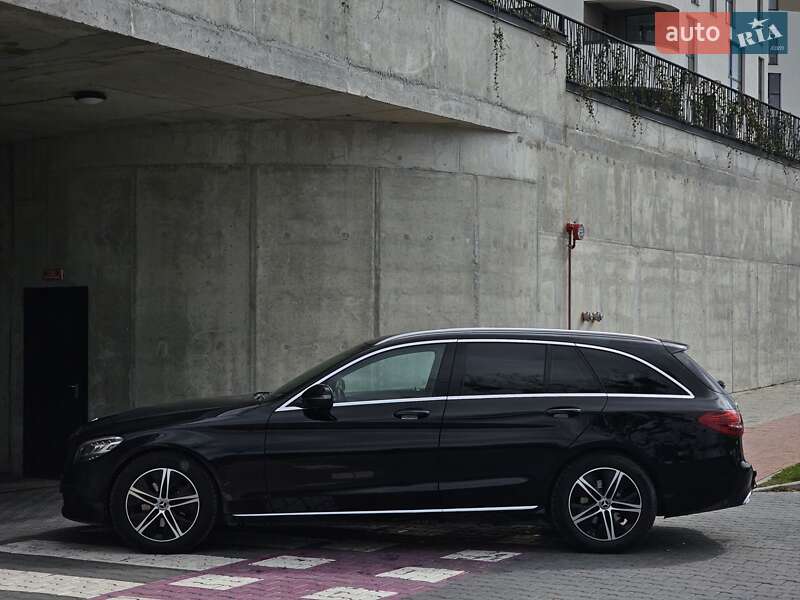 Універсал Mercedes-Benz C-Class 2019 в Львові