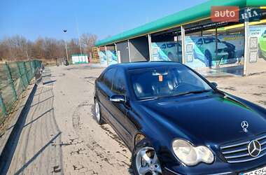 Седан Mercedes-Benz C-Class 2005 в 