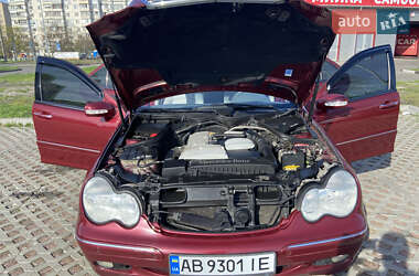 Седан Mercedes-Benz C-Class 2002 в 