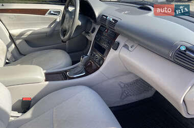 Седан Mercedes-Benz C-Class 2002 в 