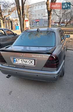 Седан Mercedes-Benz C-Class 1995 в 
