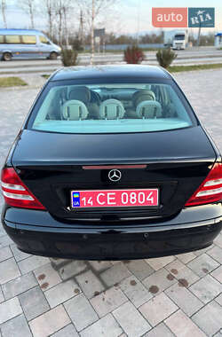 Седан Mercedes-Benz C-Class 2005 в 