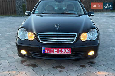 Седан Mercedes-Benz C-Class 2005 в Івано-Франківську