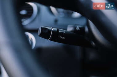 Седан Mercedes-Benz C-Class 2012 в 
