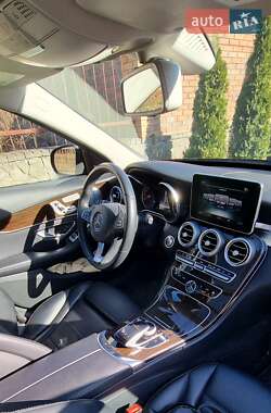Седан Mercedes-Benz C-Class 2017 в 