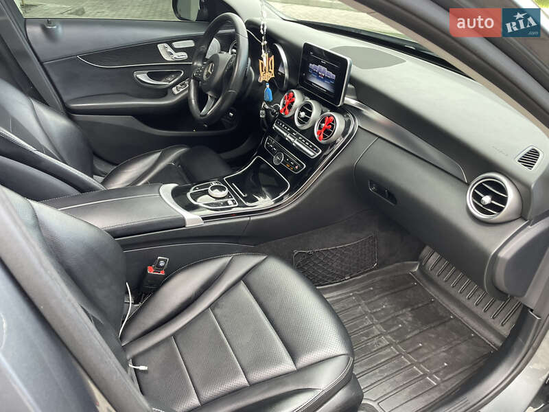 Седан Mercedes-Benz C-Class 2016 в Львове