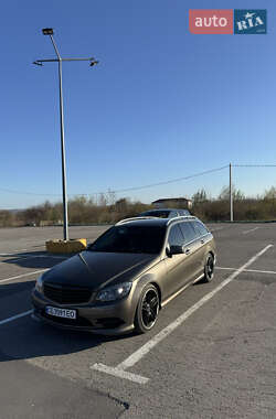 Универсал Mercedes-Benz C-Class 2009 в 