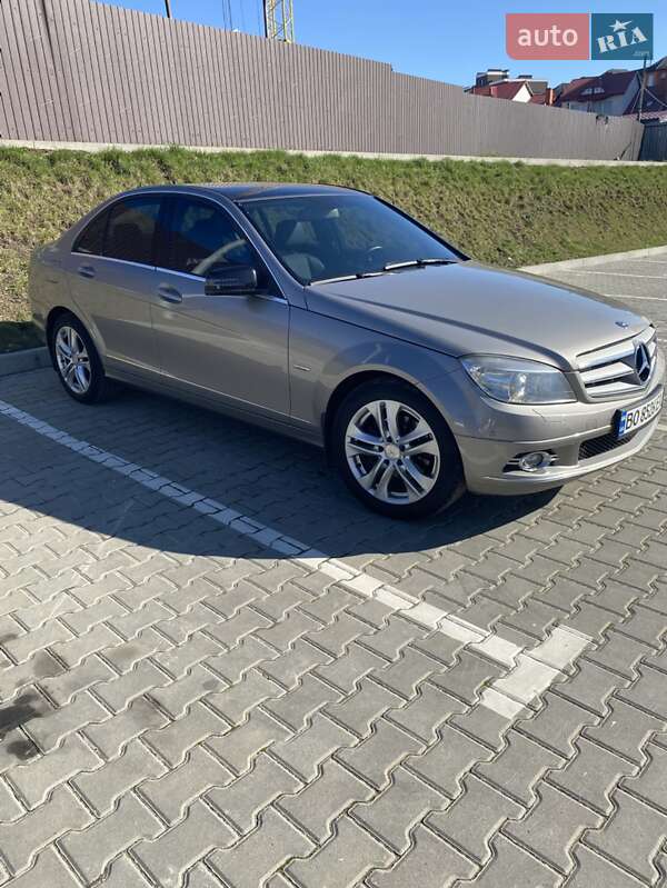 Седан Mercedes-Benz C-Class 2007 в Тернополе