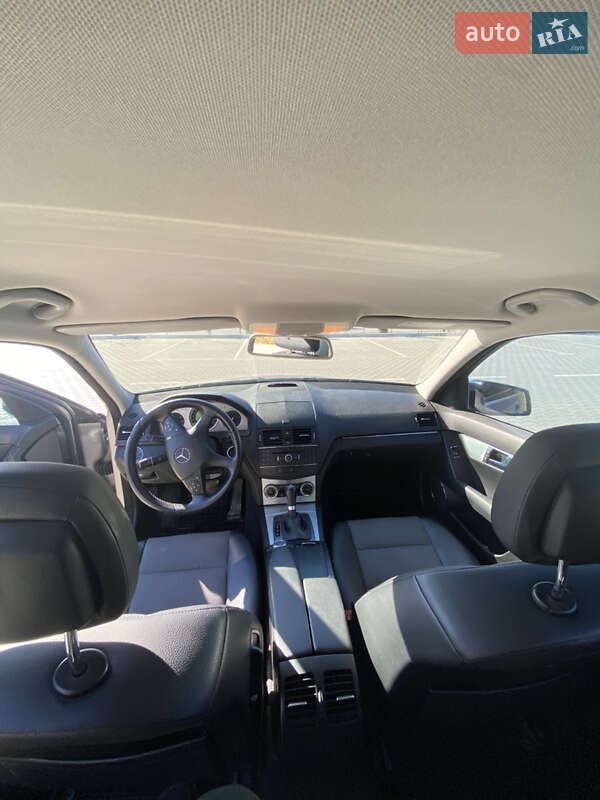 Седан Mercedes-Benz C-Class 2007 в Тернополе