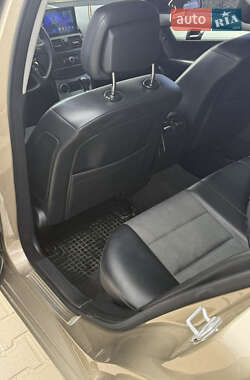 Седан Mercedes-Benz C-Class 2009 в 