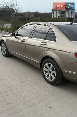 Седан Mercedes-Benz C-Class 2009 в 