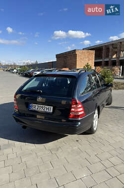 Універсал Mercedes-Benz C-Class 2004 в 