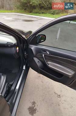 Седан Mercedes-Benz C-Class 2005 в 