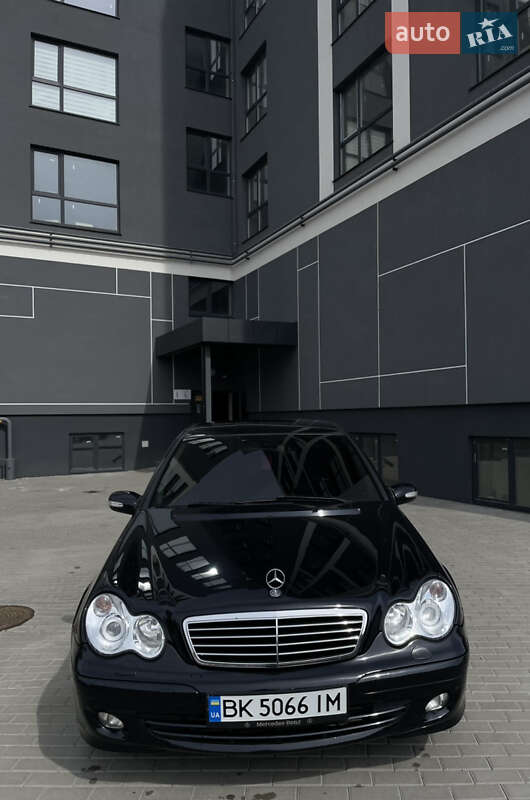 Седан Mercedes-Benz C-Class 2007 в 