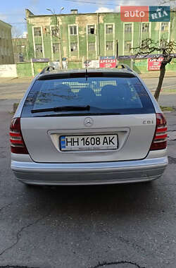 Универсал Mercedes-Benz C-Class 2004 в 