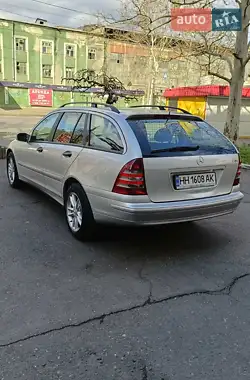 Mercedes-Benz C-Class 2004
