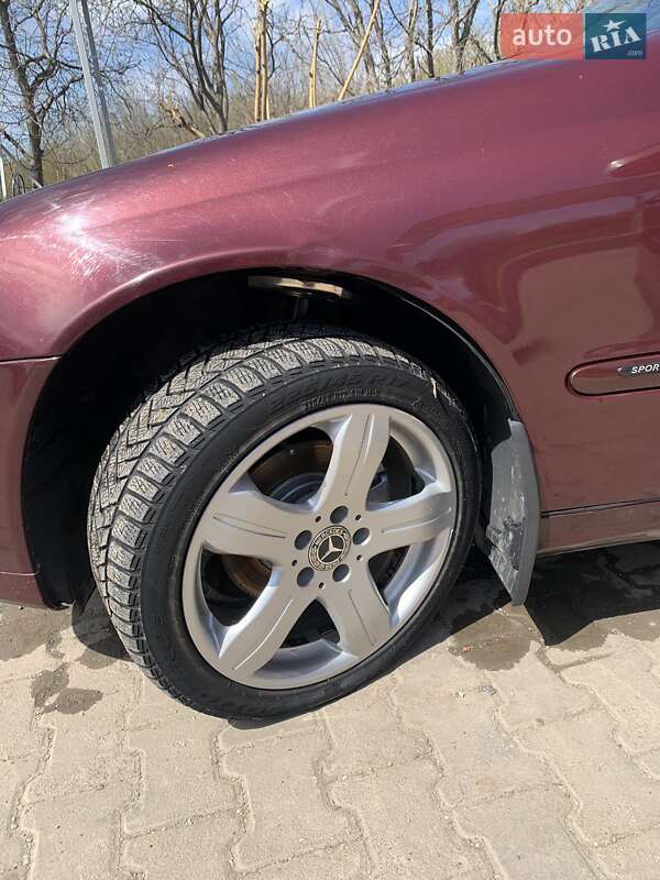 Седан Mercedes-Benz C-Class 2006 в Чернівцях