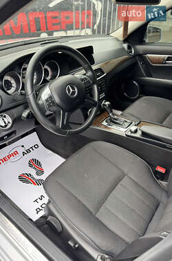 Універсал Mercedes-Benz C-Class 2012 в 