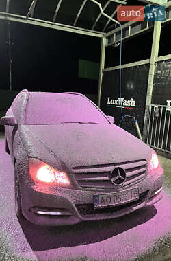 Універсал Mercedes-Benz C-Class 2011 в 