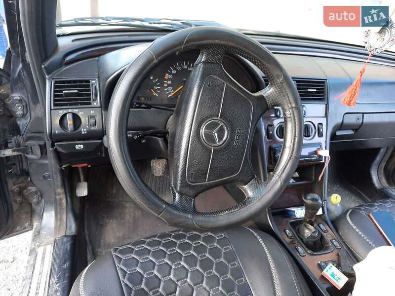Седан Mercedes-Benz C-Class 1999 в Гусятине