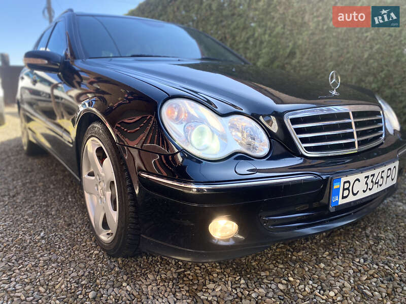 Универсал Mercedes-Benz C-Class 2004 в Львове