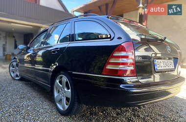 Универсал Mercedes-Benz C-Class 2004 в 